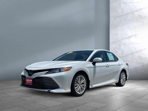 2020 Toyota Camry XLE