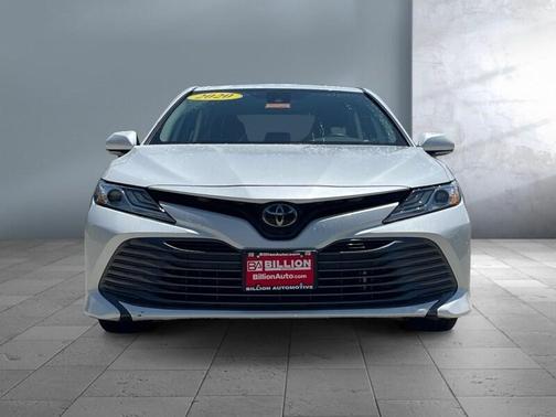 2020 Toyota Camry XLE