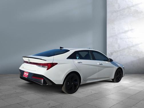 2026 Hyundai ELANTRA Sport