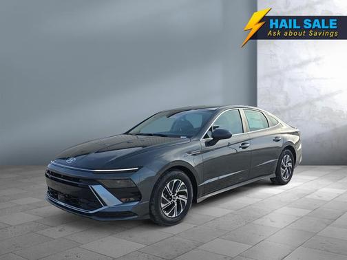 2026 Hyundai SONATA Hybrid Base