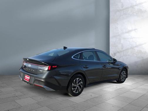 2026 Hyundai SONATA Hybrid Base