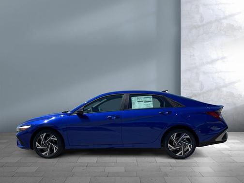 2025 Hyundai ELANTRA HEV SEL Sport