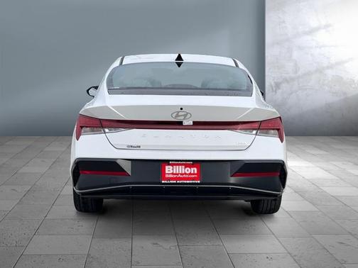 2025 Hyundai ELANTRA HEV Limited