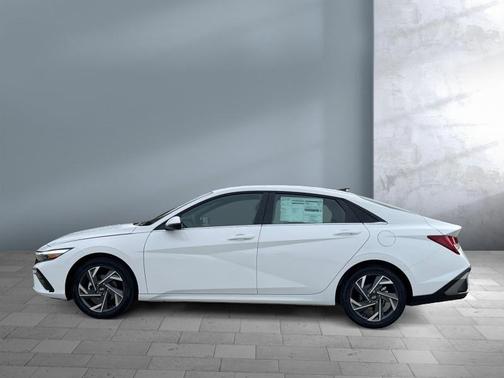 2025 Hyundai ELANTRA HEV Limited