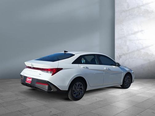 2026 Hyundai ELANTRA HEV Blue