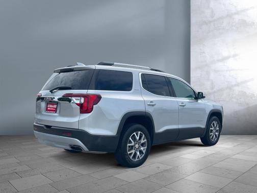 2020 GMC Acadia SLT