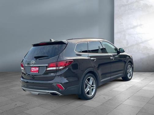 2017 Hyundai SANTA FE SE Ultimate