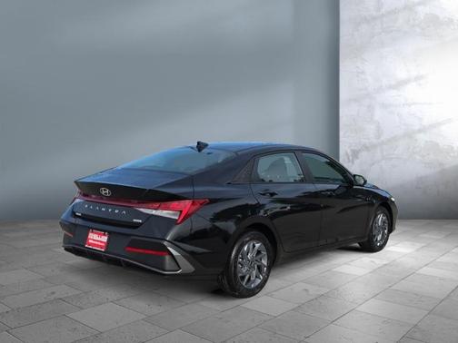 Abyss Black 2026 Hyundai ELANTRA HEV Blue