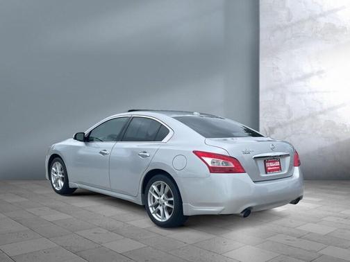 2010 Nissan Maxima SV