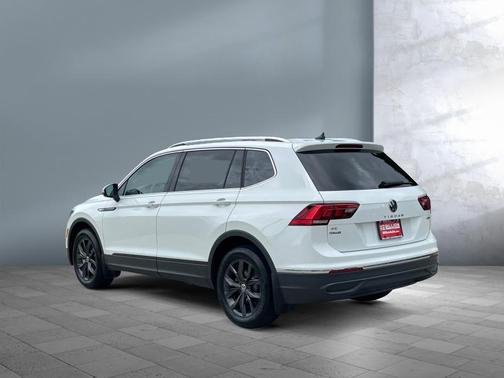 2024 Volkswagen Tiguan 2.0T SE 4MOTION