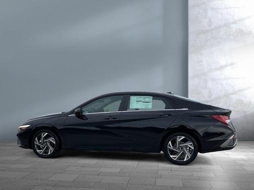 2025 Hyundai ELANTRA HEV Limited