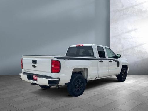 2017 Chevrolet Silverado 1500 Custom