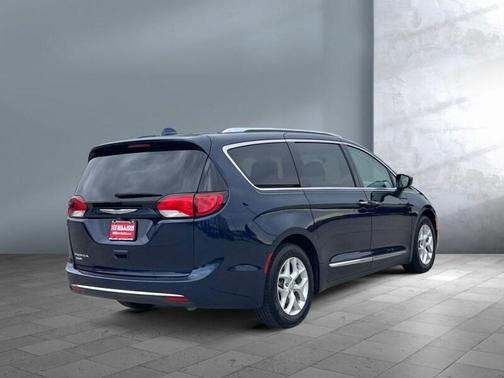 2018 Chrysler Pacifica Touring-L Plus