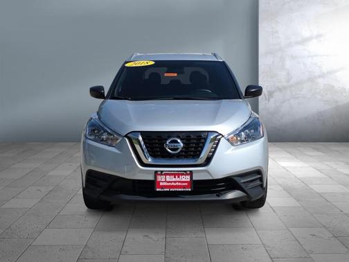 Brilliant Silver 2018 Nissan Kicks S