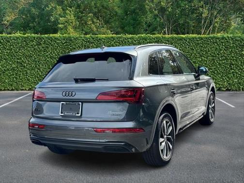 2024 Audi Q5 Premium 45 TFSI S line quattro