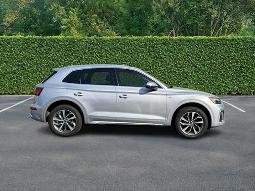 2024 Audi Q5 Premium 45 TFSI S line quattro