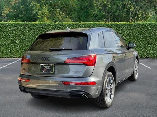 2024 Audi Q5 Premium 45 TFSI S line quattro