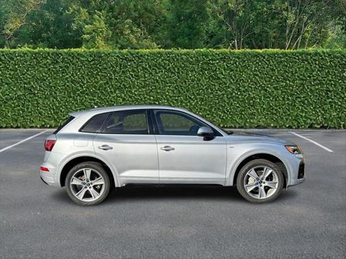 2025 Audi Q5 Premium 45 TFSI S line quattro