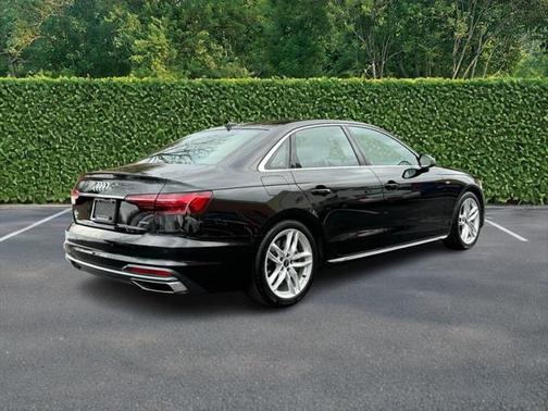 2024 Audi A4 Premium 45 TFSI S line quattro S tronic