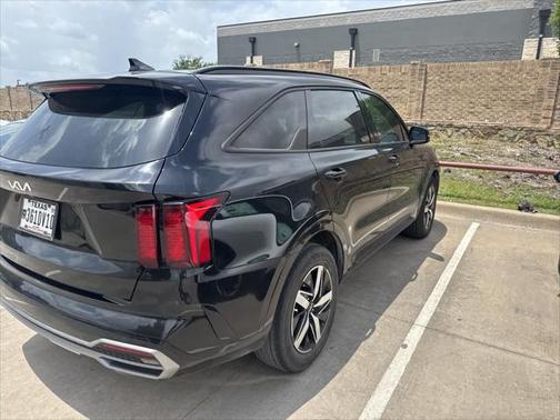 2023 Kia Sorento S