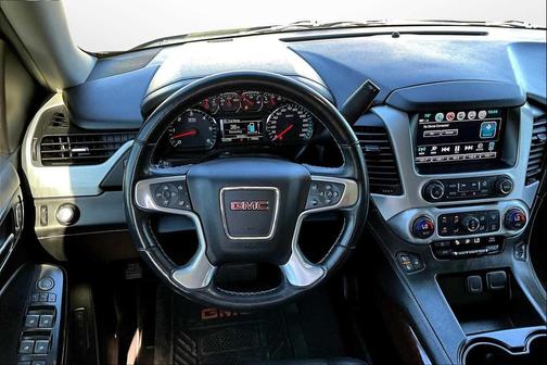 2020 GMC Yukon XL SLT