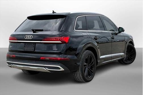 2021 Audi Q7 55 Premium Plus