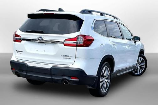 Crystal White Pearl 2021 Subaru Ascent Limited 8-Passenger