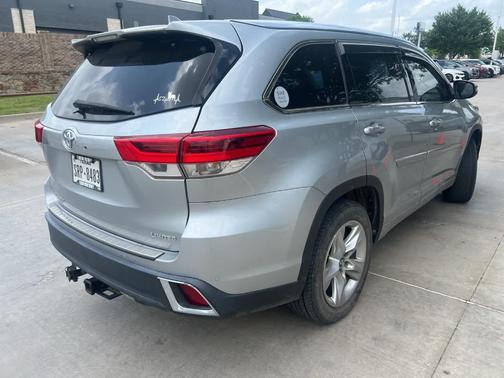 2018 Toyota Highlander Limited