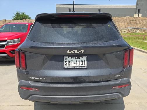 2023 Kia Sorento LX