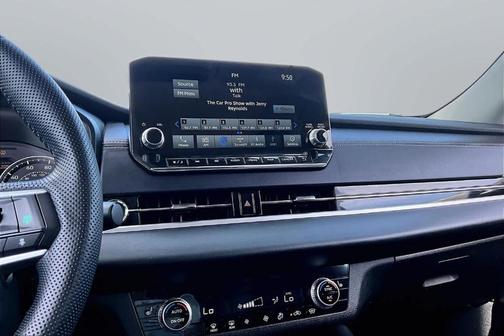 Mercury Gray Metallic 2023 Mitsubishi Outlander SE
