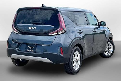 Gravity Gray 2024 Kia Soul LX
