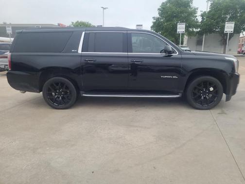 2016 GMC Yukon XL SLT