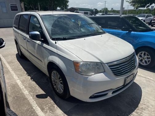2013 Chrysler Town & Country Touring-L