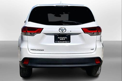 2017 Toyota Highlander LE