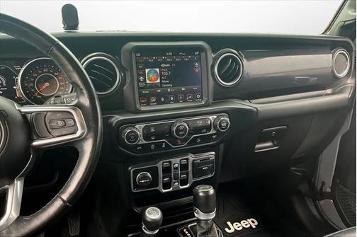 2020 Jeep Wrangler Unlimited Sahara Altitude