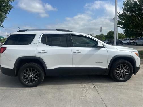 2018 GMC Acadia SLT-1