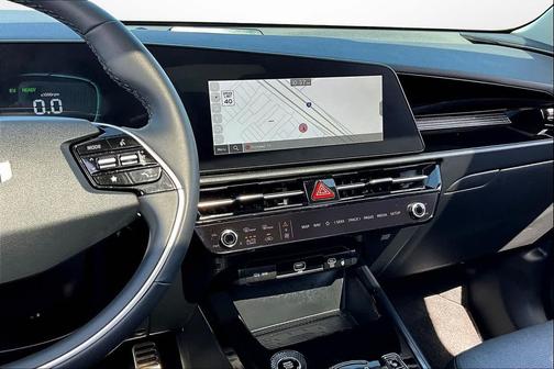 2023 Kia Niro Plug-In Hybrid SX Touring