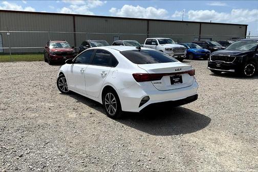 2022 Kia Forte LXS