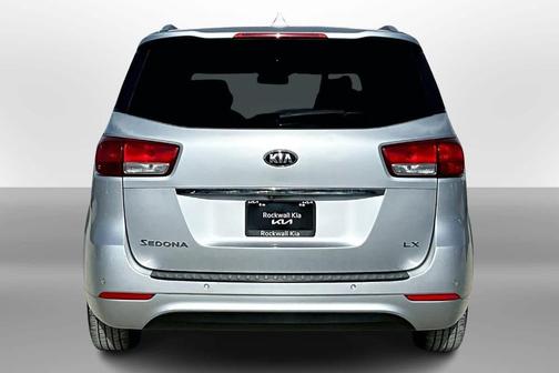 2015 Kia Sedona LX