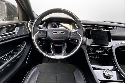 2021 Jeep Grand Cherokee L Laredo