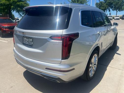 2020 Cadillac XT6 Premium Luxury FWD