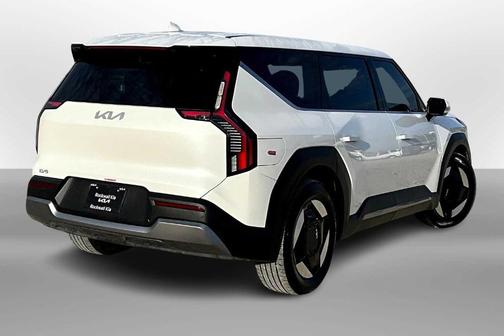 2024 Kia EV9 Light Long Range