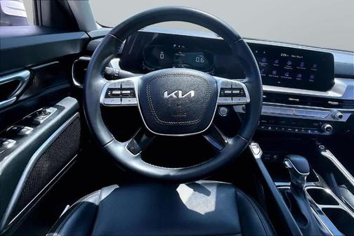 Glacial White Pearl 2024 Kia Telluride S