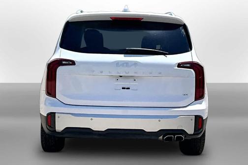 Glacial White Pearl 2024 Kia Telluride S