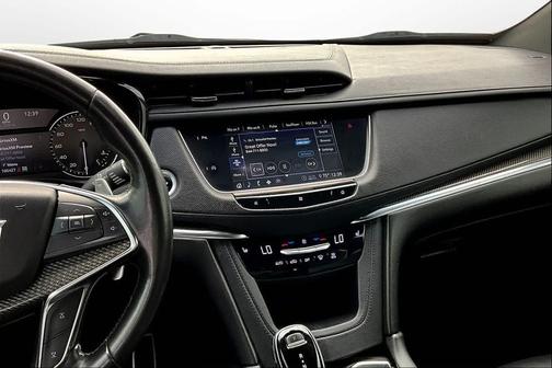 2020 Cadillac XT5 Sport