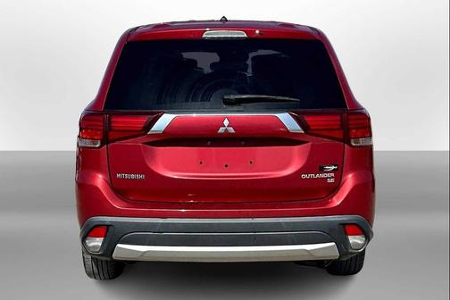 2016 Mitsubishi Outlander SE