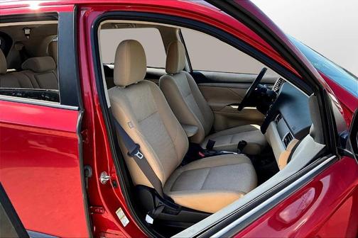 2016 Mitsubishi Outlander SE