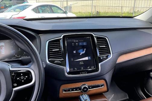 Black 2020 Volvo XC90 T6 Inscription 7 Passenger