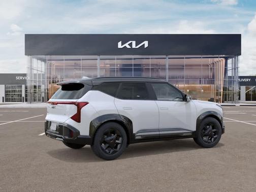 Snow White Pearl 2027 Kia Seltos X-Line