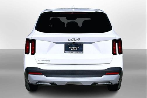 2025 Kia Sorento LX